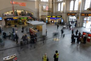 Why Security Staff Should Wear High Visibility Uniforms